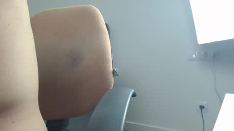 Snapshot of onebestlover chatting on March 8, 4:17 pm onebestlover online show from March 8, 4:17 pm