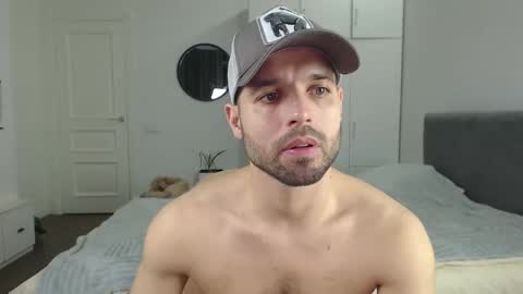 Snapshot of onebestlover chatting on March 9, 7:15 pm onebestlover online show from March 9, 7:15 pm