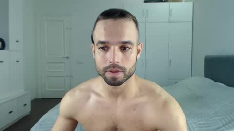 Snapshot of onebestlover chatting on September 29, 1:38 pm onebestlover online show from September 29, 1:38 pm