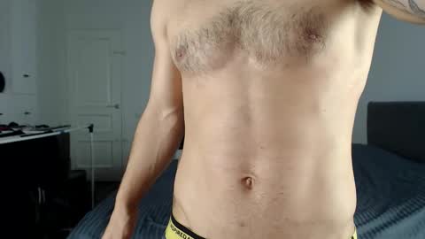 Snapshot of onebestlover chatting on November 8, 8:36 am onebestlover online show from November 8, 8:36 am