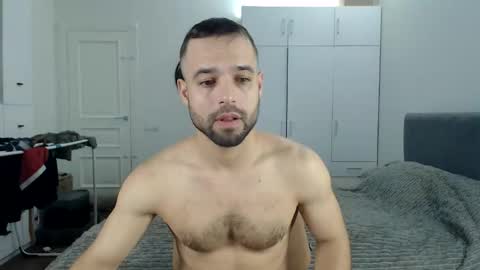 Snapshot of onebestlover chatting on November 10, 8:46 am onebestlover online show from November 10, 8:46 am