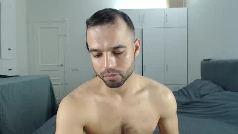 Snapshot of onebestlover chatting on November 12, 9:32 am onebestlover online show from November 12, 9:32 am