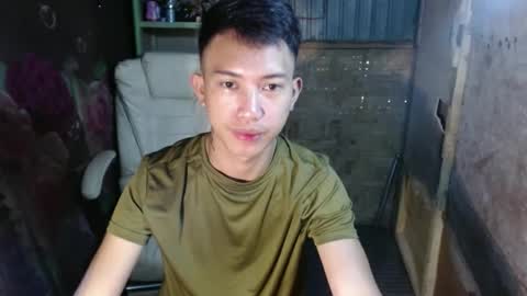 Wyn Will serve you and be your slave online show from January 12, 5:45 am