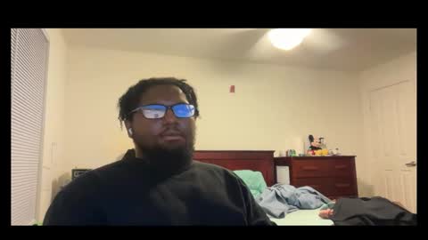 Snapshot of onegenerativestudio chatting on December 1, 2:27 am Friday and the Guys online show from December 1, 2:27 am