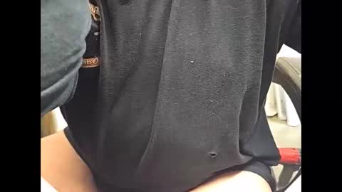 Snapshot of onelargecock0615 chatting on March 11, 2:34 pm Unpredictable online show from March 11, 2:34 pm