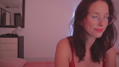 Ariel online show from April 10, 9:52 pm