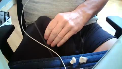 oneluckyguy47 online show from November 17, 2:23 pm