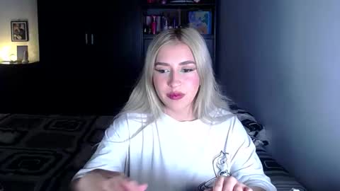 Snapshot of onemore_cum chatting on February 5, 7:46 am YIN MIGUEL online show from February 5, 7:46 am