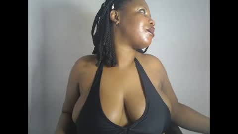 Snapshot of oneofdbestchubbygaloncb chatting on July 2, 3:17 am oneofdbestchubbygaloncb online show from July 2, 3:17 am