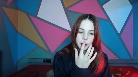 onessandra online show from November 25, 2:11 am