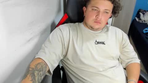 Andres INDEPENDENT MODEL online show from December 2, 4:29 am