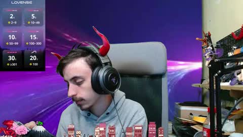 Snapshot of oni_hoshi chatting on October 3, 11:29 am Oni hoshi online show from October 3, 11:29 am