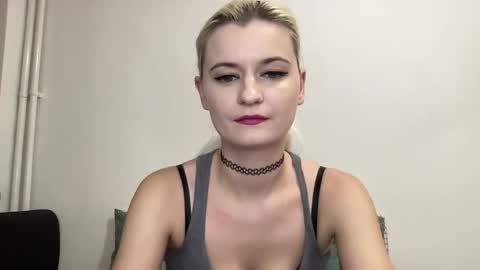 Onika online show from November 19, 10:21 pm