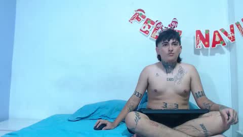 onixandghosty online show from December 22, 7:11 pm