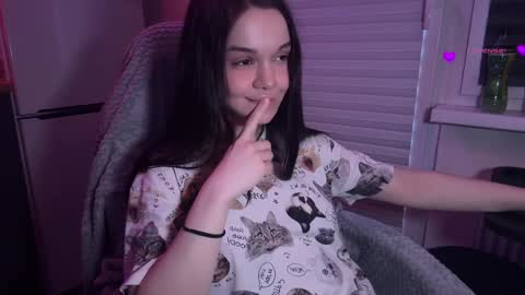 Snapshot of online_may chatting on March 12, 7:47 am May I am your cute succubus online show from March 12, 7:47 am