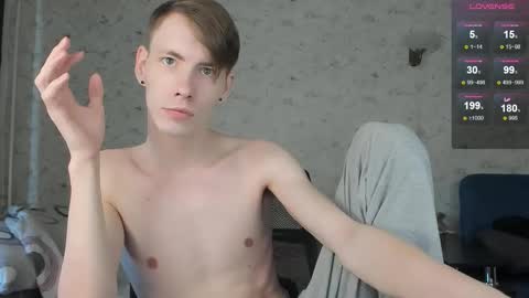 Erick  online show from March 11, 8:42 am