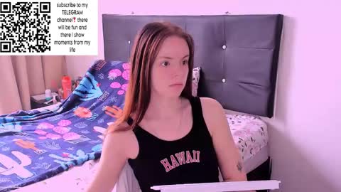 only_sarah1 online show from December 15, 2:59 pm