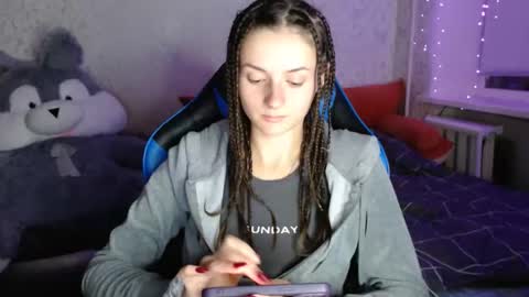 Amalia online show from October 12, 3:33 pm