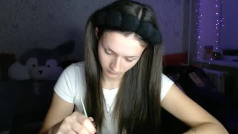 Amalia online show from November 28, 6:10 pm