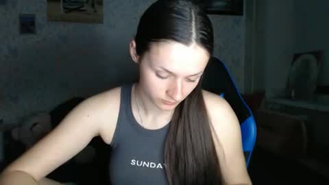 Amalia online show from March 15, 6:03 pm