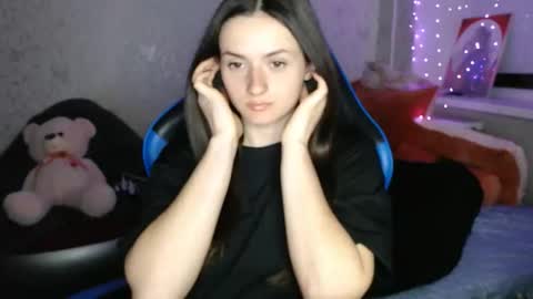 Amalia online show from March 26, 6:13 pm