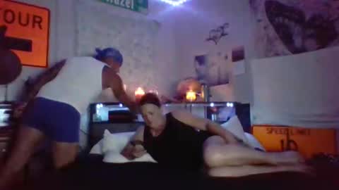 Snapshot of onlygodcan14 chatting on March 17, 3:00 am onlygodcan14 online show from March 17, 3:00 am