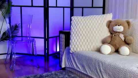 Xandra online show from November 24, 5:51 am