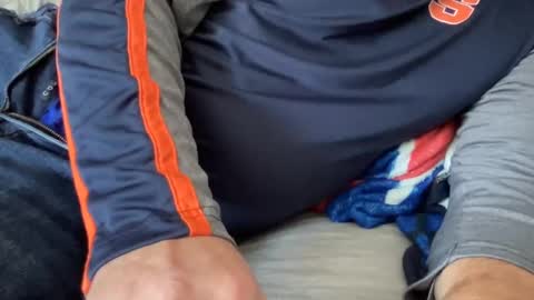 Snapshot of onthedlhere chatting on January 3, 4:06 pm onthedlhere online show from January 3, 4:06 pm