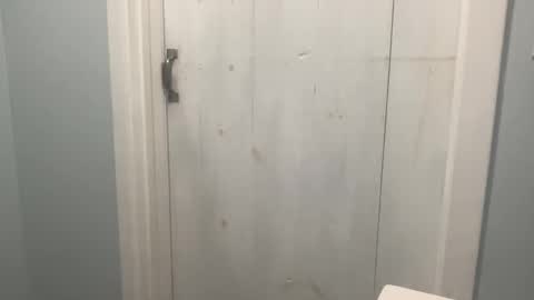 Snapshot of onthedlhere chatting on March 2, 2:46 pm onthedlhere online show from March 2, 2:46 pm