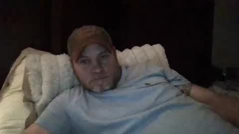 onthemove03 online show from December 3, 4:53 am