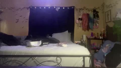 Onyx online show from September 23, 7:17 pm