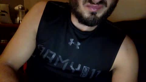 Snapshot of oofthatstuff chatting on October 26, 2:39 am oofthatstuff online show from October 26, 2:39 am