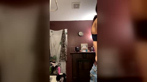 Snapshot of oojoleneoo chatting on February 5, 12:21 pm Jolene online show from February 5, 12:21 pm