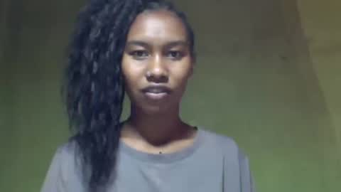 Snapshot of oolyette chatting on October 2, 7:15 am oolyette online show from October 2, 7:15 am