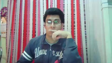 oomaurooo online show from December 23, 7:28 am