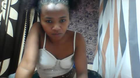 oooozafiette online show from July 11, 10:22 pm