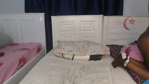 Snapshot of opticfantasy chatting on February 24, 1:14 am opticfantasy online show from February 24, 1:14 am