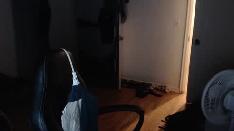 Snapshot of oregon87 chatting on January 1, 2:09 pm The Oregon Lumberjack online show from January 1, 2:09 pm