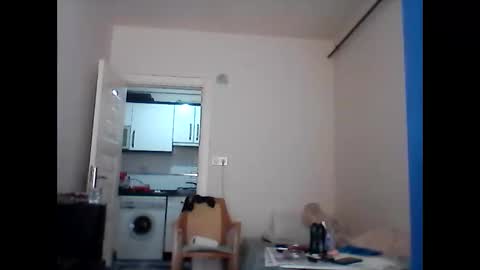 orhansakar12 online show from April 12, 7:35 am