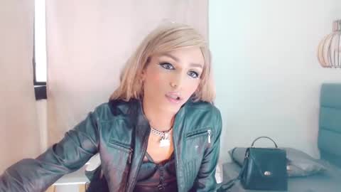 Oriana braom online show from March 4, 9:22 pm