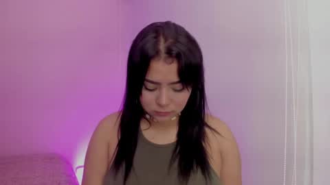 Miss Guzman  online show from April 18, 2:37 am