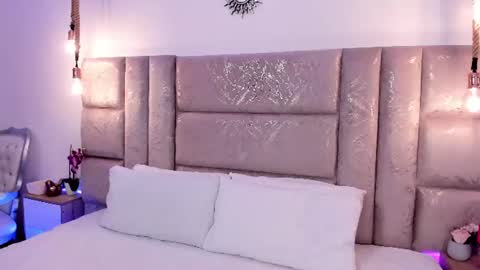 Miss Guzman  online show from June 26, 2:27 am