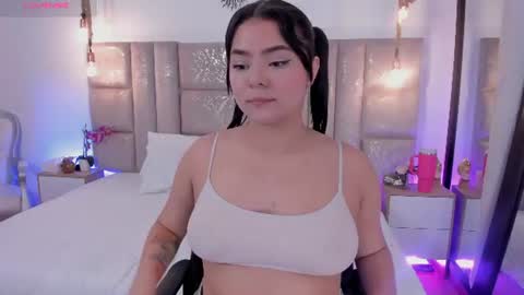 Miss Guzman  online show from July 14, 2:05 am