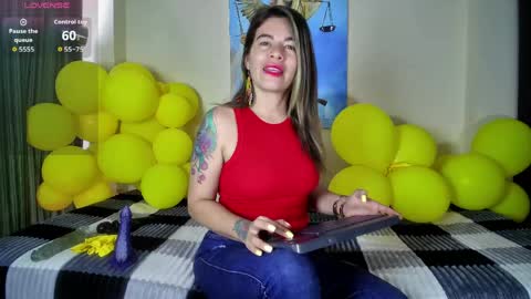 Snapshot of oriana_thomson2 chatting on May 21, 6:59 pm Oriana online show from May 21, 6:59 pm
