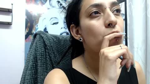 ORIANNA online show from April 21, 3:35 am