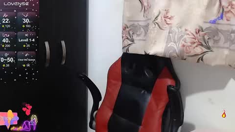 danna online show from December 5, 6:55 pm