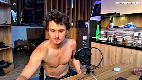 Fansly and Instagram -  online show from April 10, 10:31 am