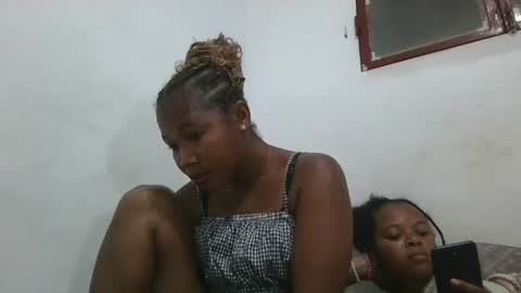 ornellahhh online show from November 19, 7:03 pm