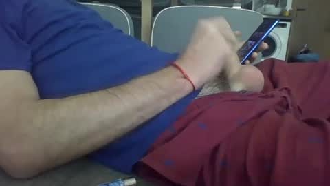 Snapshot of orwel09 chatting on January 3, 2:40 pm orwel09 online show from January 3, 2:40 pm