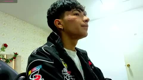 osamu_tay online show from May 18, 3:13 am